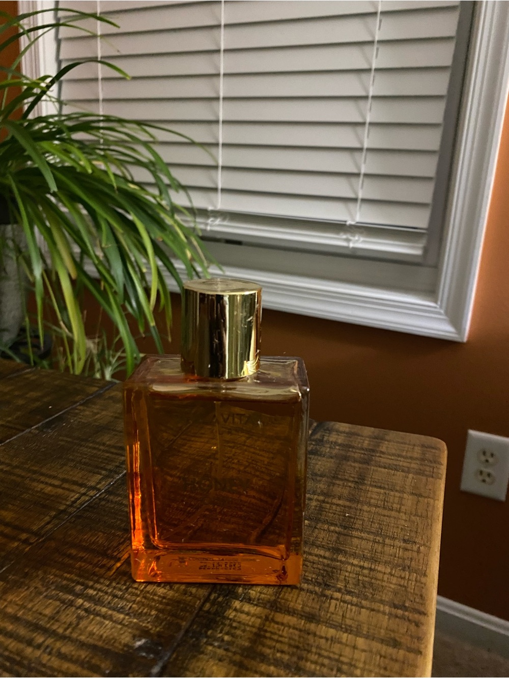 Bella Vita Honey Perfume